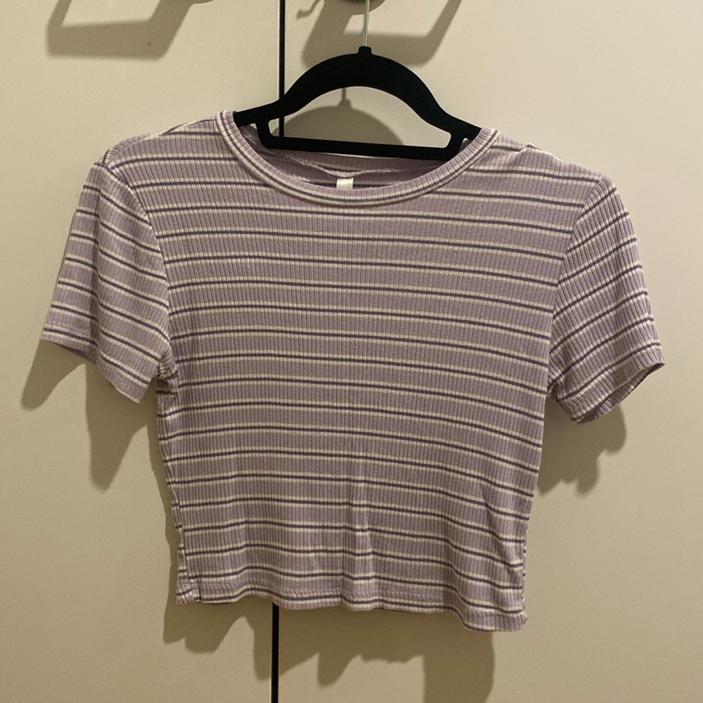 Purple cropped tee